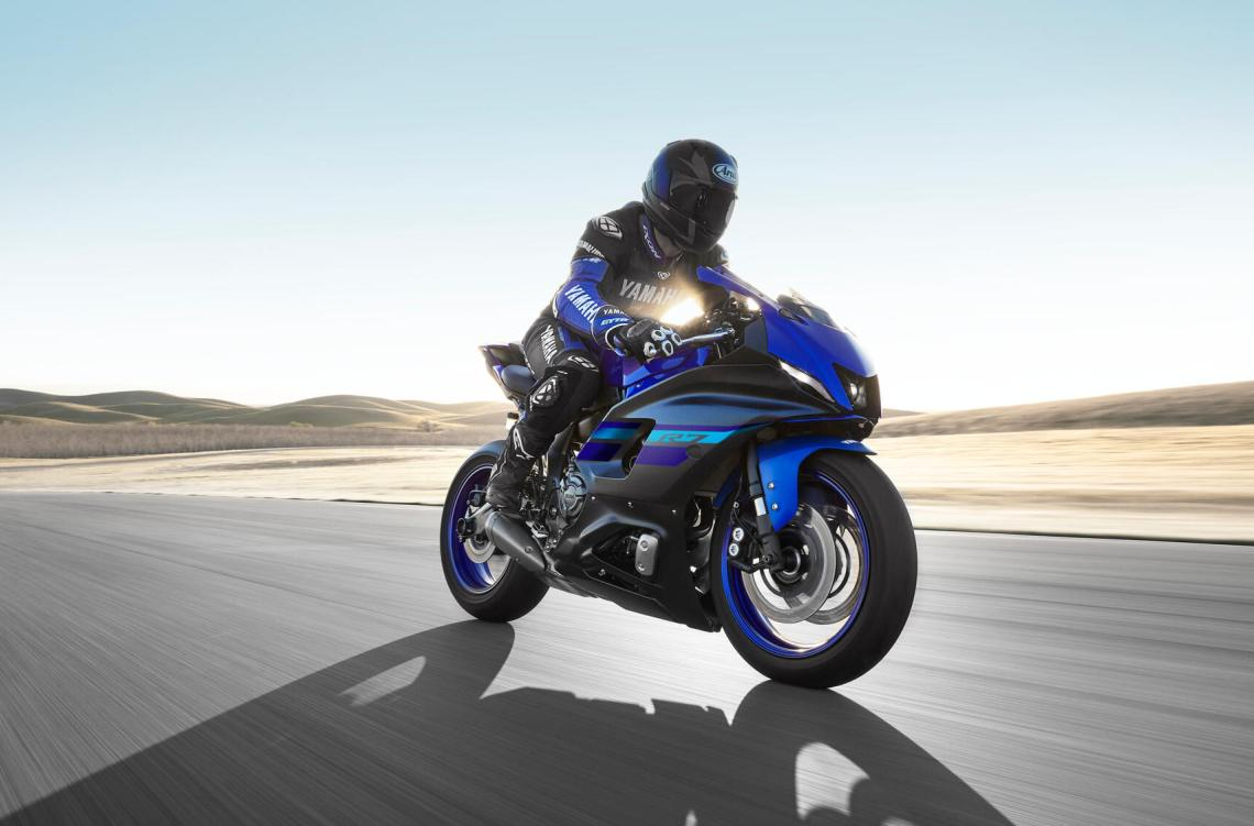 YZF-R7