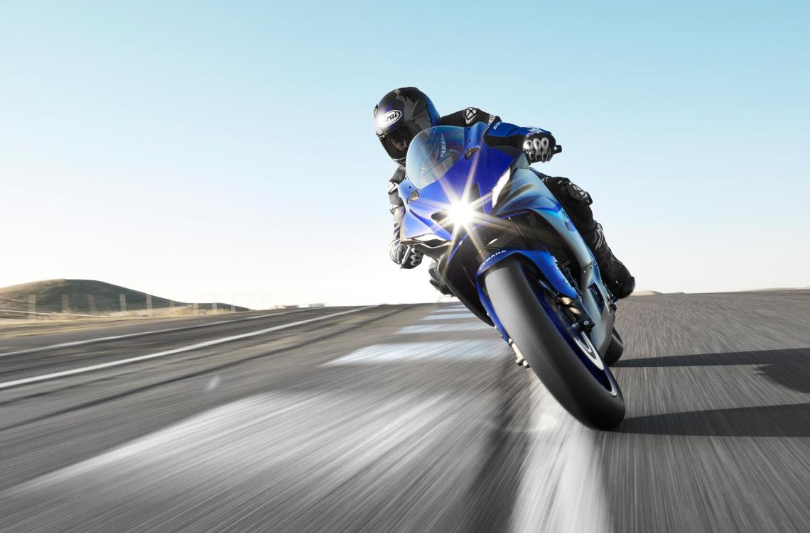 YZF-R7