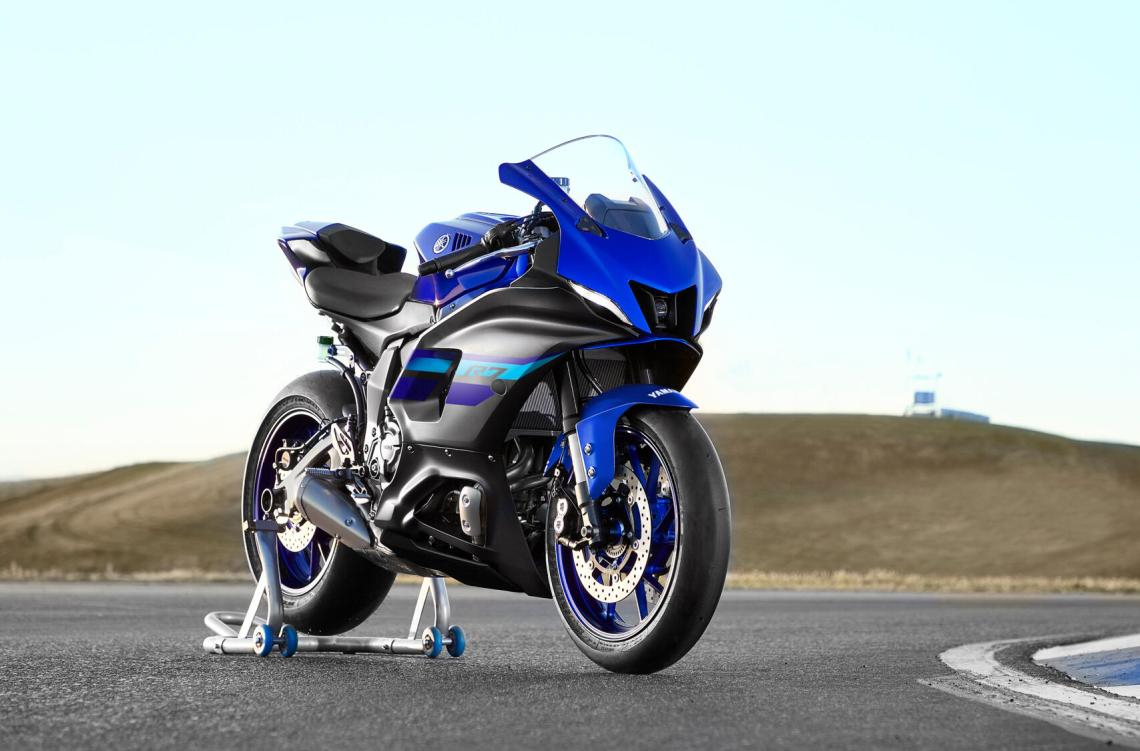 YZF-R7