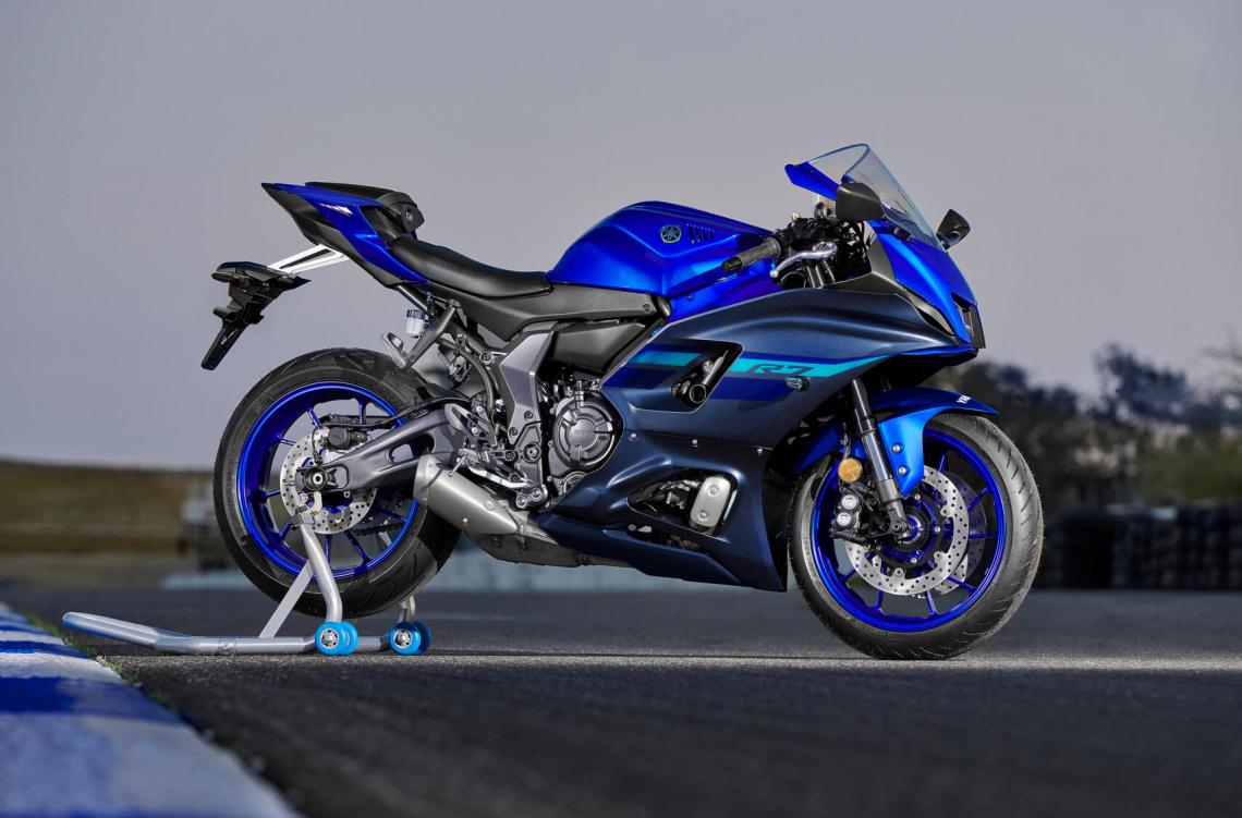 YZF-R7
