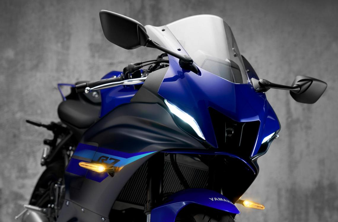 YZF-R7