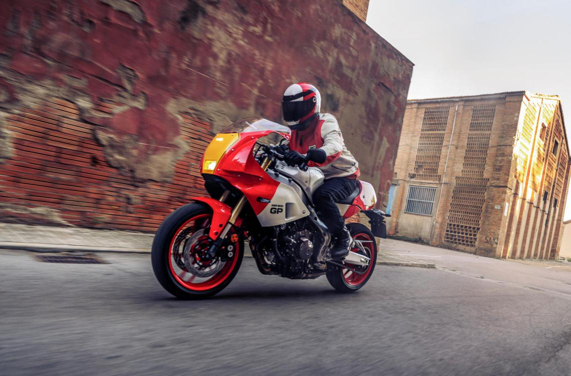 XSR900 GP