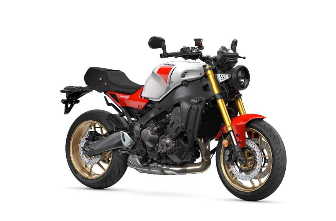 XSR900