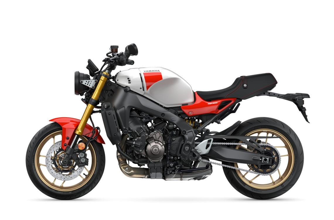 XSR900