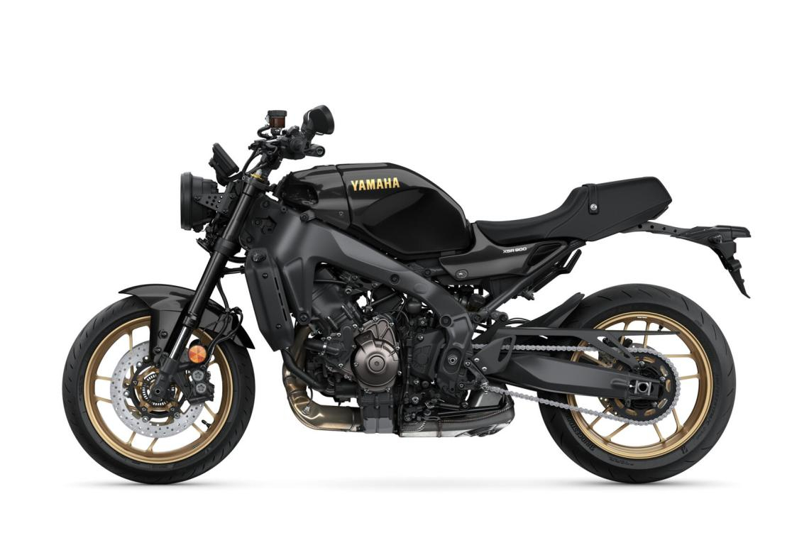 XSR900