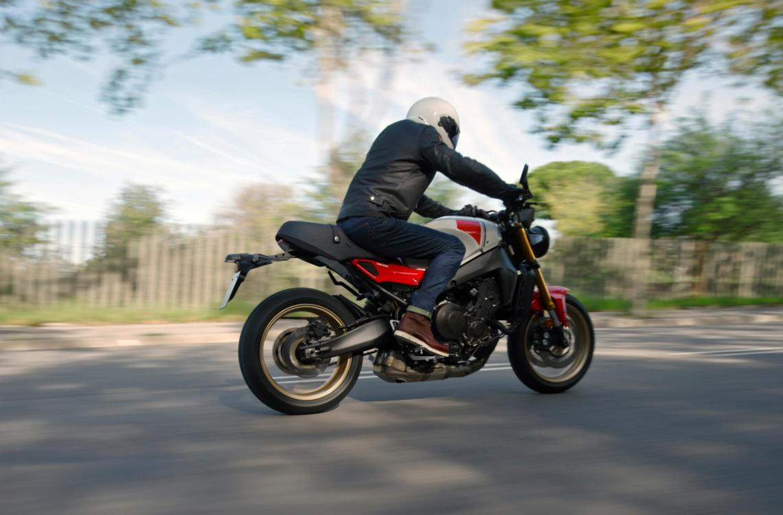 XSR900