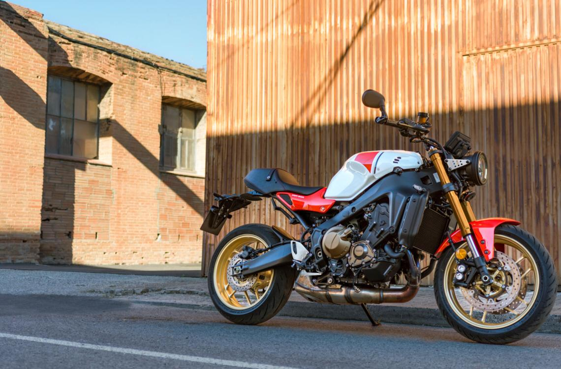 XSR900
