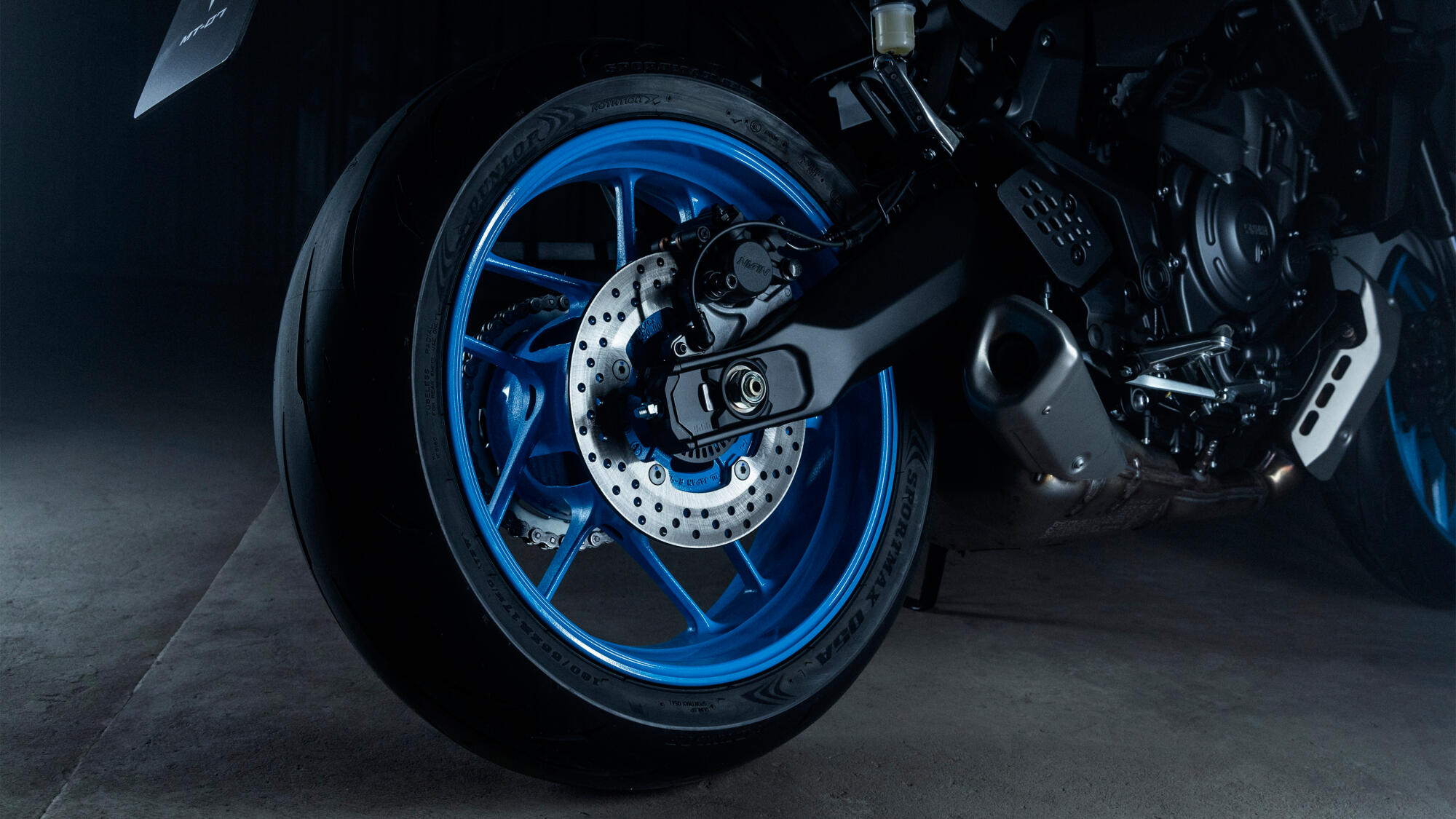 Легкие колеса SpinForged с радиальными шинами Dunlop 