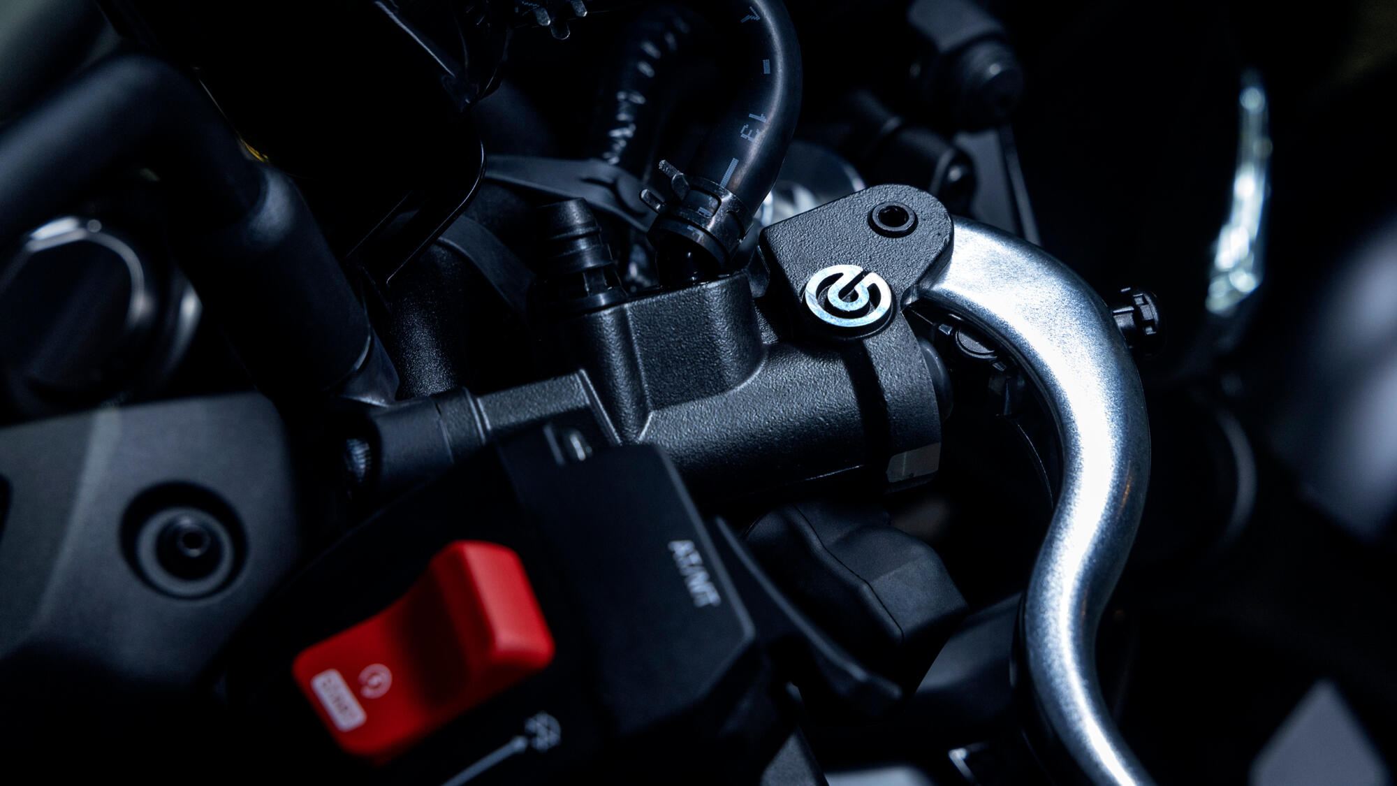 Радиальный передний главный тормозной цилиндр Brembo 