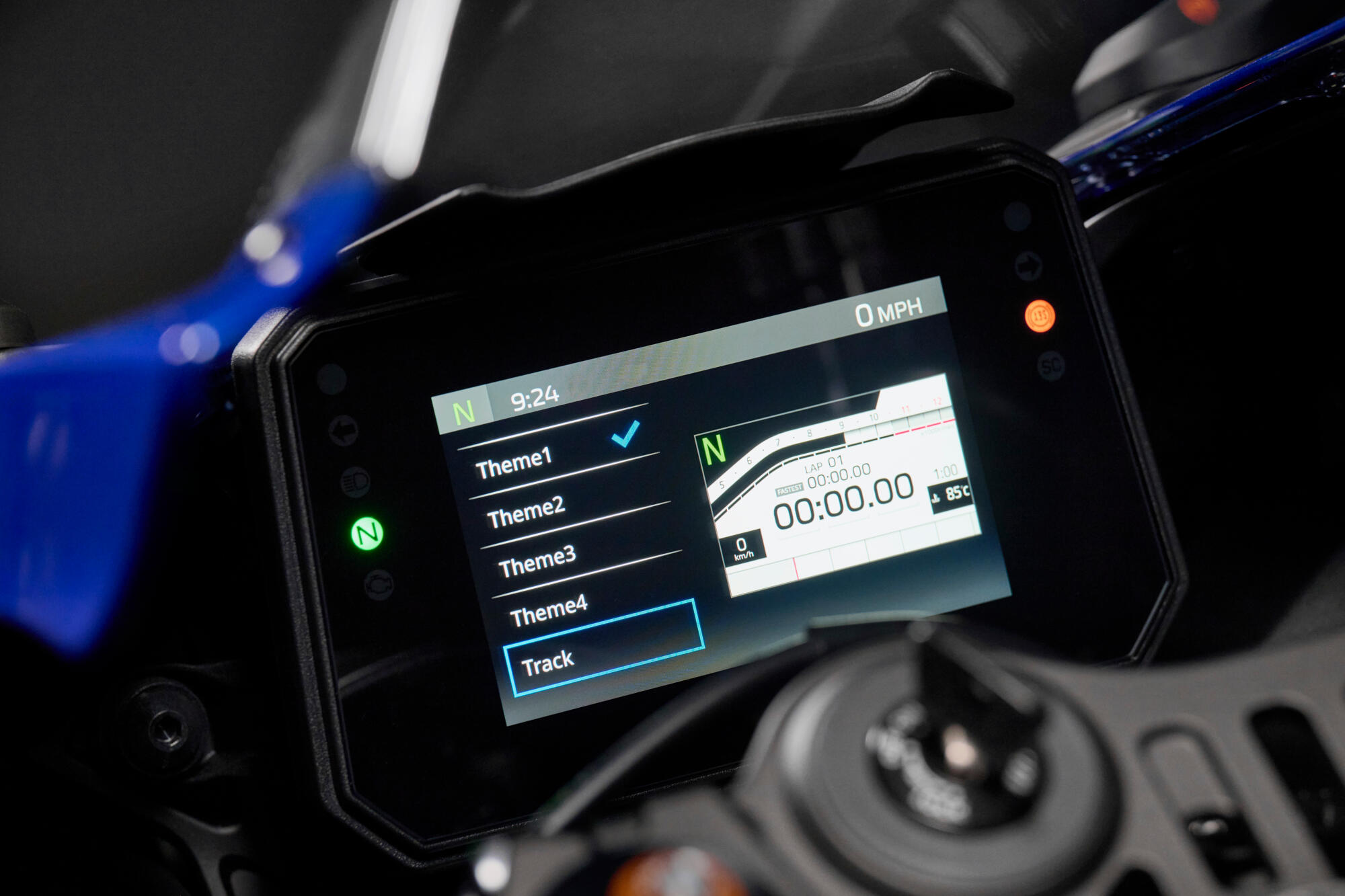 5-дюймовый TFT-дисплей со всеми возможностями подключения 